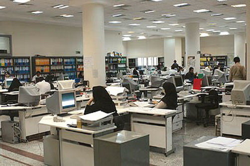 برنامه جدید دولت برای نیروهای شرکتی/ حقوق و مزایای کارکنان کم نمی‌شود